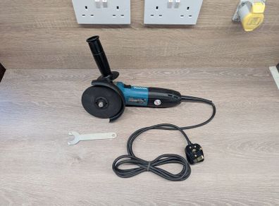 Makita 220v grinder