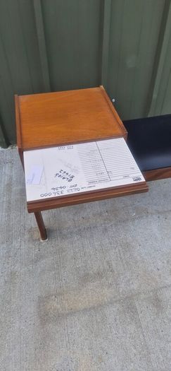 Chippy Heath Table Seat