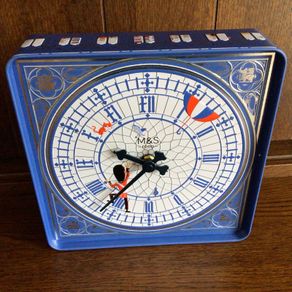 Commerative  Royal Tin with working clock face