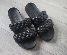 womens sandals