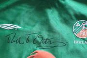 2002 XL Rep of ireland signed jersey mick McCarthy
