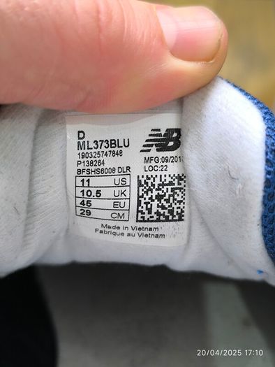 New Balance 373