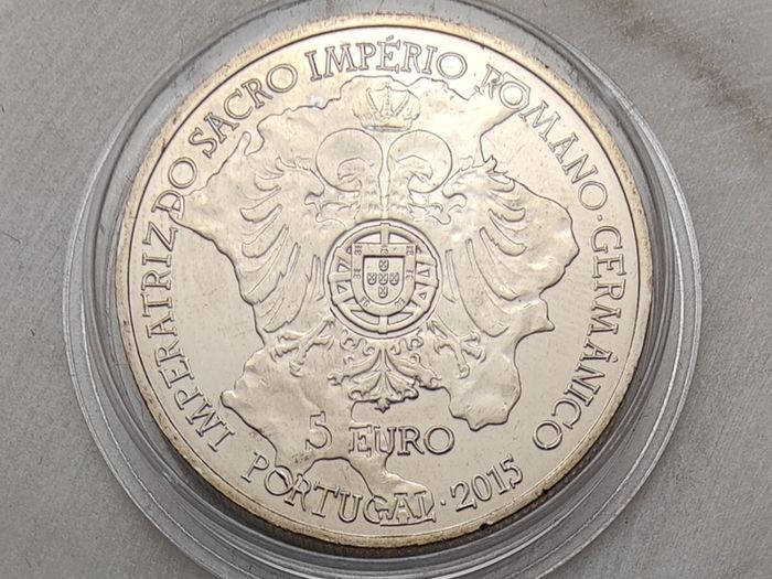 Portugal 5 Euro Base Metals Uncirculated Coin 2015 - D. Isabel de Portugal - Queens of Europe series