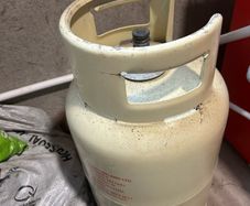 Gas bottle