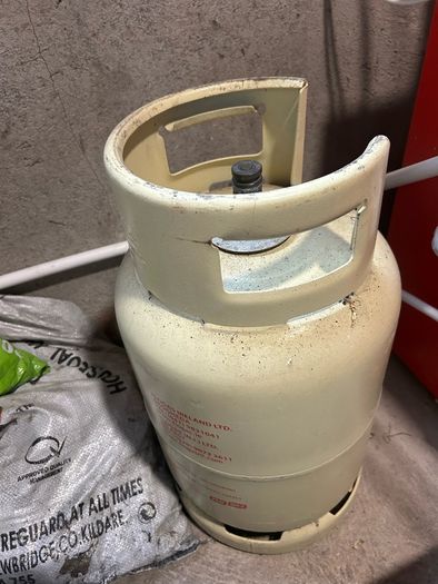 Gas bottle