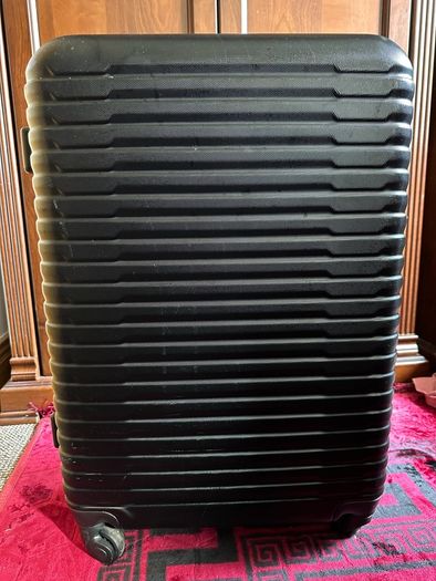 Luggage suitcase medium