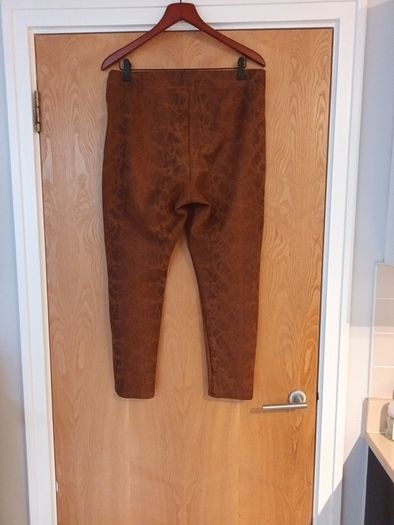 M&S Snake  Print Patterned  Trousers.  S.16.