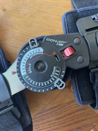 DonJoy X-ROM Knee Brace