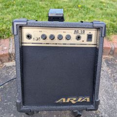 Aria AG-10 Guitar Amplifier