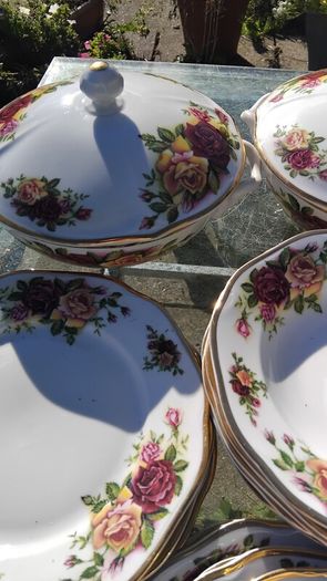 40piece  Part Dinner Set