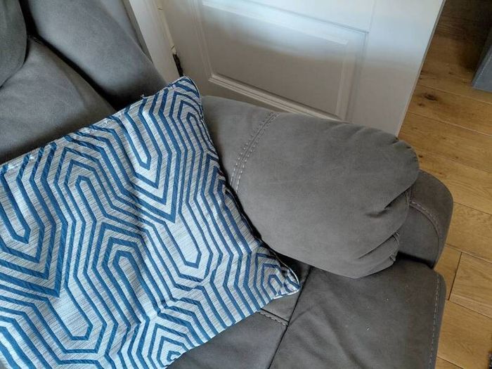 3 seater recliner sofa