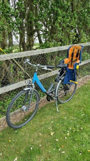 City Bike Bicycle with Romer child seat with relax position