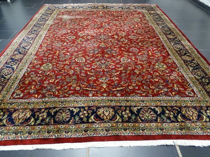 P.ersian Ghoum Rug 340 x 255 cm (GHM)