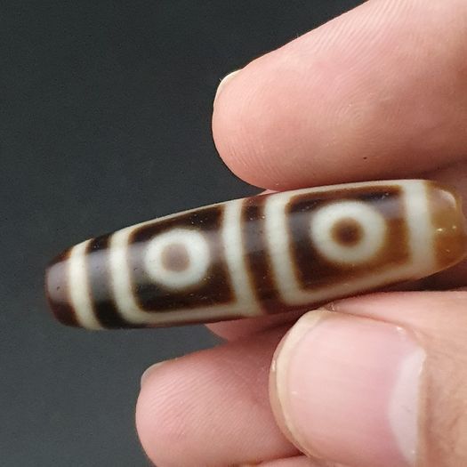 Antique Himalayan Tibetan 4 Eyes Agate Dzi Bead Amulet