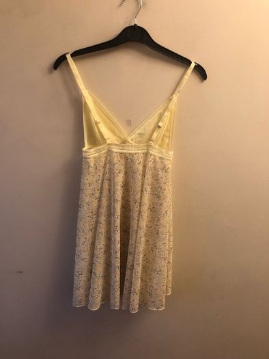 Floral bcbgmaxazria slip (small)