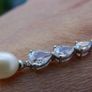 9Ct White Gold 375 Shell Pearl Zirconia Drop Pendant 2,5g L-11" Image 5