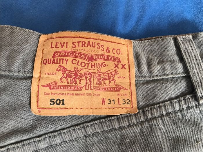 Levi's 501 short, grey, size 31/32