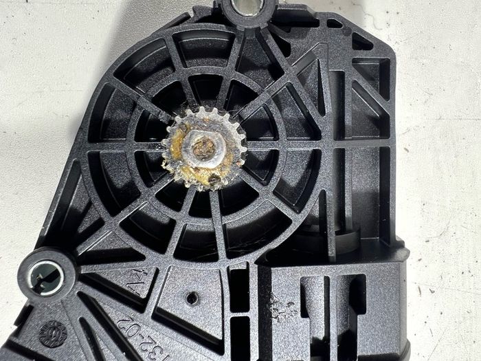 Bmw 5 Series Gt F10 F11 F07 Sunroof Motor Actuator 696715 A3l2b615g