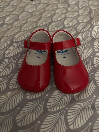 red baby shoes size 16