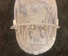 Mamas & Papas Baby Bouncer / Rocker - Star Pattern (Grey/Beige)
