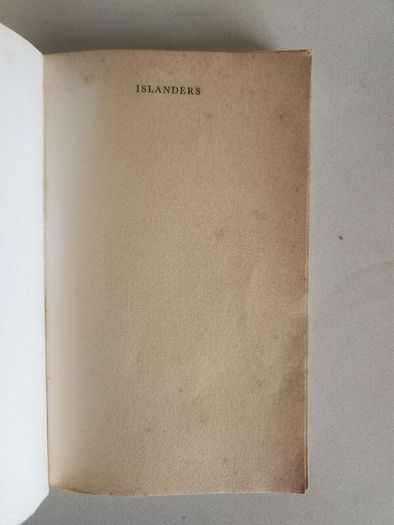 Islanders  By Peadar O' Donnell. Published By Mercier Press. First Edition 1963 Paperback In Good Condition.