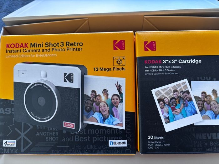 NEW Kodak Mini Shot 3 - Instant Camera