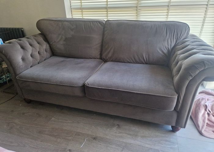 Bespoke Shanley Interiors Suite 3 Seater and 2 Seater