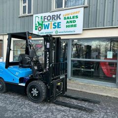 Atlantis 3 Ton Diesel Forklift, with half cab