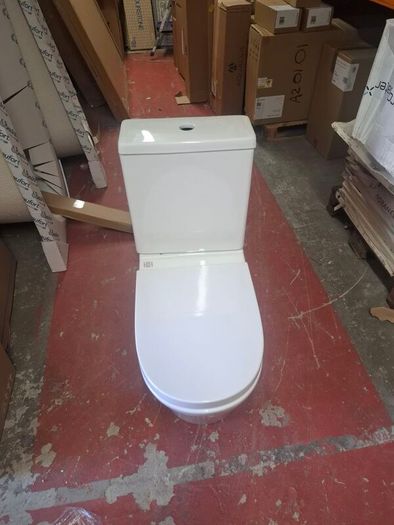 Britton Sphere Rimless cc toilet ex diplay like new