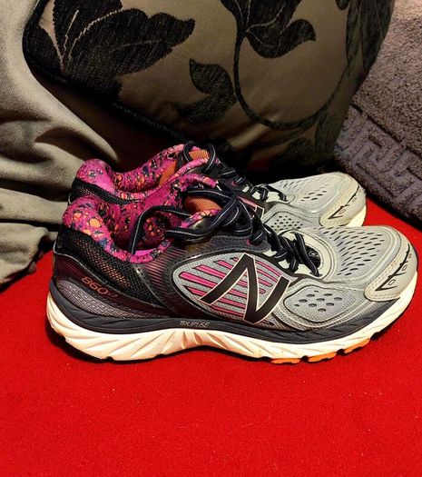 New Balance 860v7 Running Shoes Size EU 39 / US 8 / UK 6