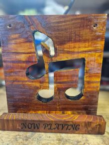 vinyl record now playing display