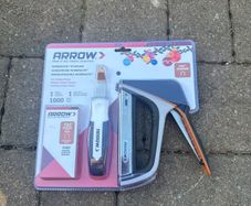 arrow stapler