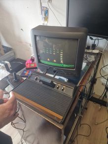 Atari 2600 Woody 1980 Games Joysticks CRT Colour Retro TV  Complete KIT