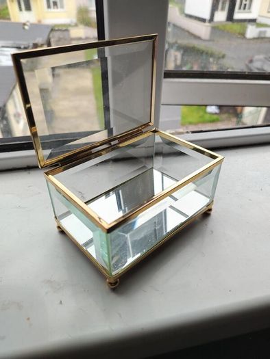 glass jewellery box