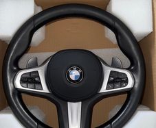 BMW G30 LCI steering wheel