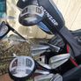 Wilson Stand Golf Bag and a few clubs Image 4