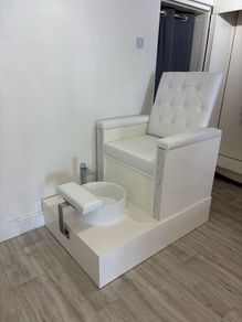 Luxury white pedicure chair