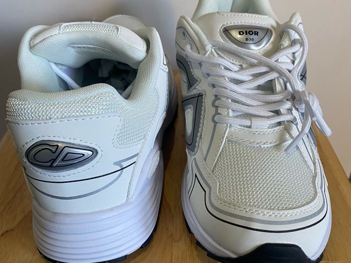 Dior B30 White