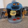 Despicable Me 4 Mega Minions Transformation Chamber Playset Image 8