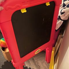 kids whiteboard / blackboard