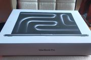 Macbook Pro empty box