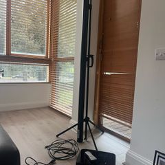 Optoma HD30LV projector + Reflecta Projector Screen