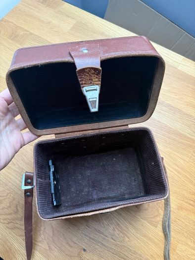 leather vintage camera bag
