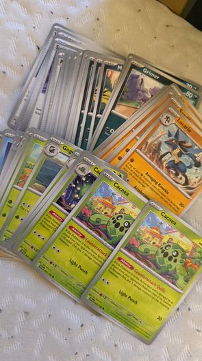 Scarlet Violet Bulk Cards - Pokemon Cards