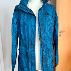 Patagonia knee length waterproof raincoat