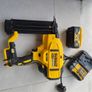 DeWalt nail gun Image 4