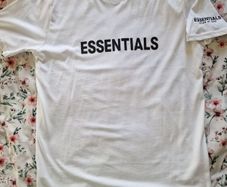 Essentials t-shirt