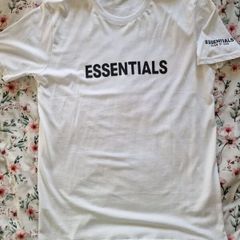Essentials t-shirt