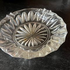 Retro Glass Ash Tray