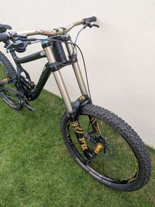 Turner DHR downhill bike
